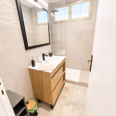 T3 Renove 4 A 6 Personnes Proche Centre *